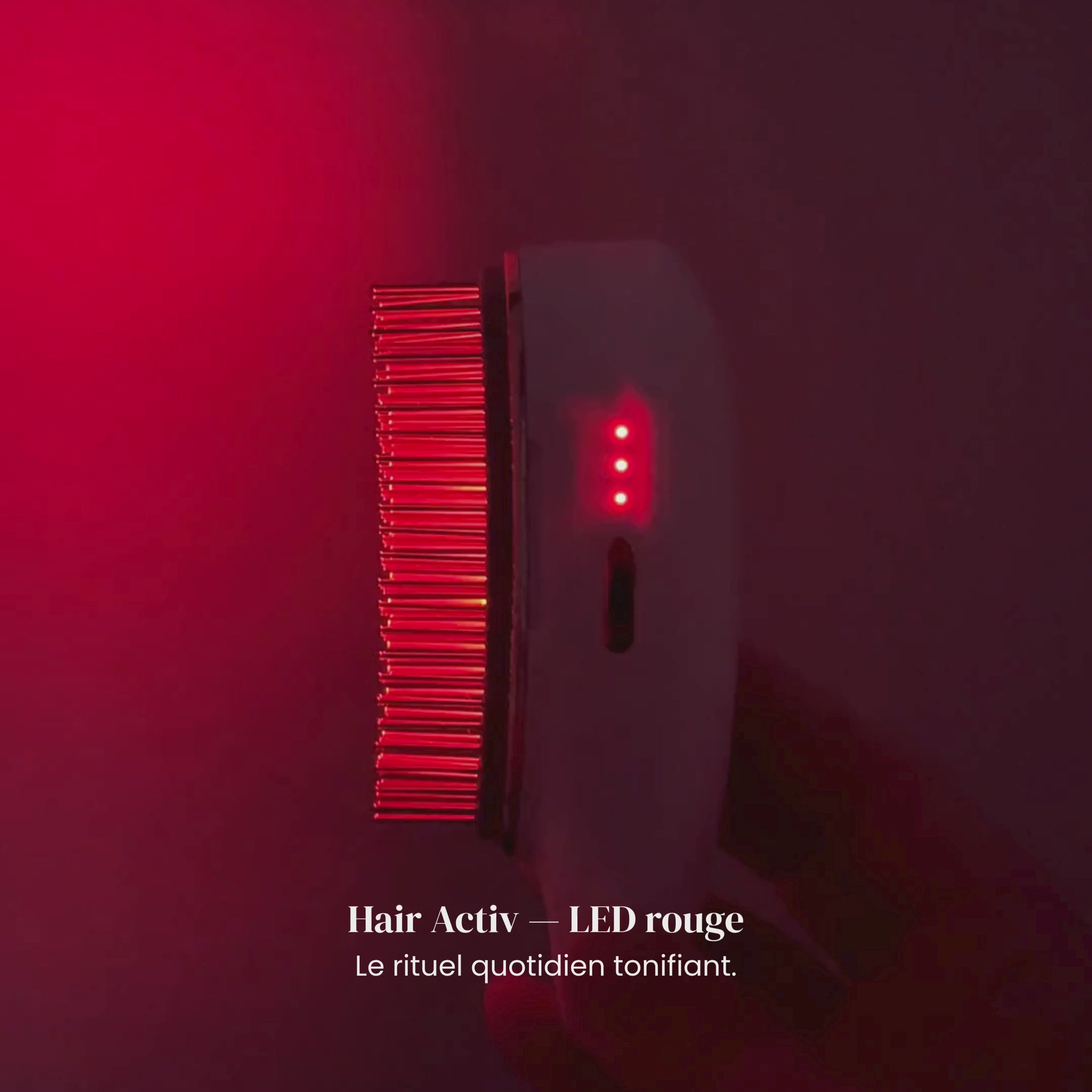Embout Hair Activ OYYO PRO+ en mode LED rouge — soin tonifiant quotidien du cuir chevelu